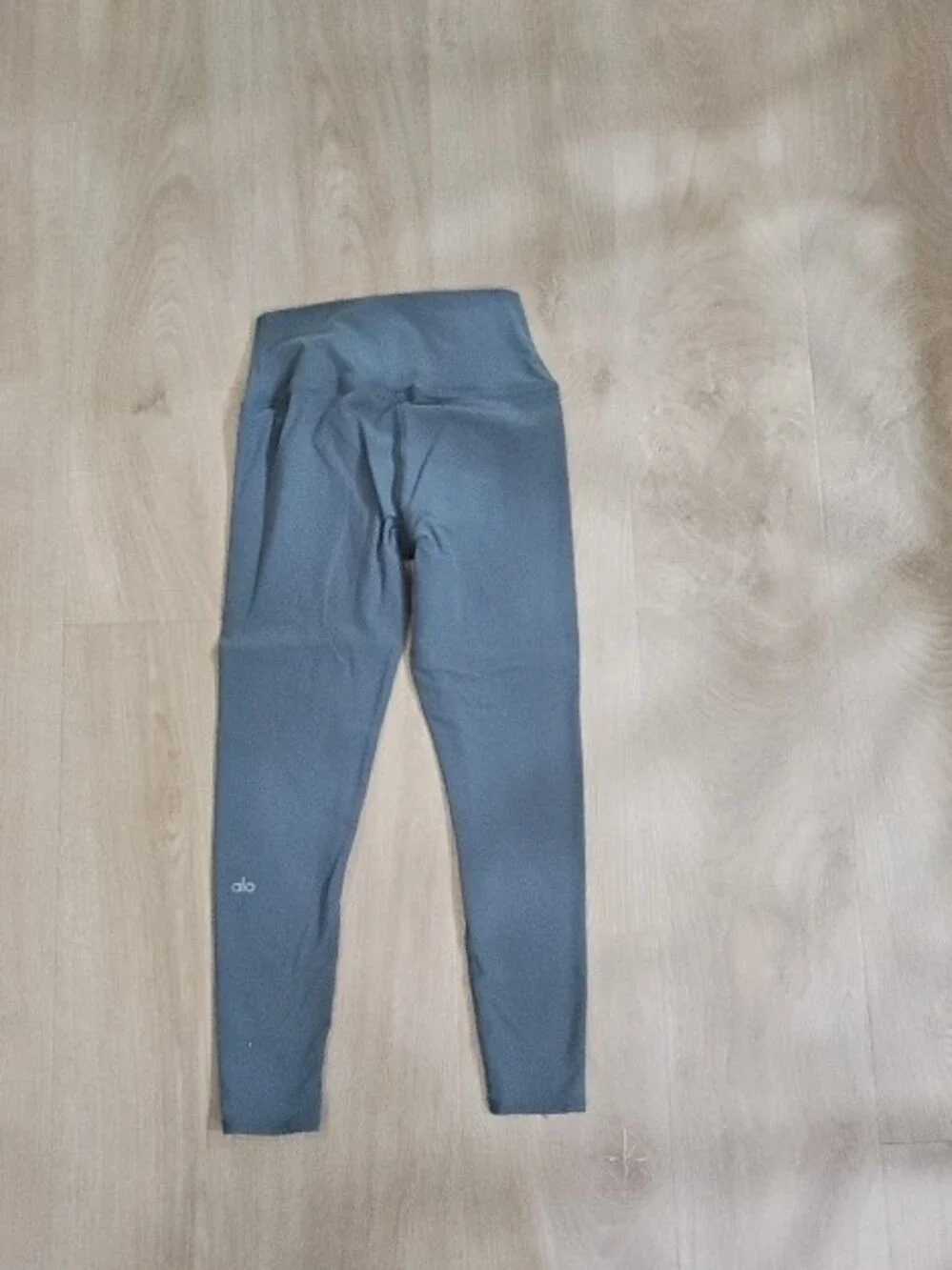 ALO Yoga High-Waist Leggings in Slate Blue - Picture 2 of 2